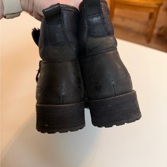 UGG Lavelle Ankle Leather Boots, Black, Size 8 - Picture 9 of 12